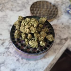 THCA Flower - Strawberry Glue photo review